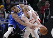 开云平台-猛龙险胜雄鹿，乔治统治全场