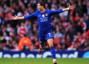 开云体育平台APP-红军狂潮吞没南部之星，利物浦铁蹄下，拜仁王座崩塌夜