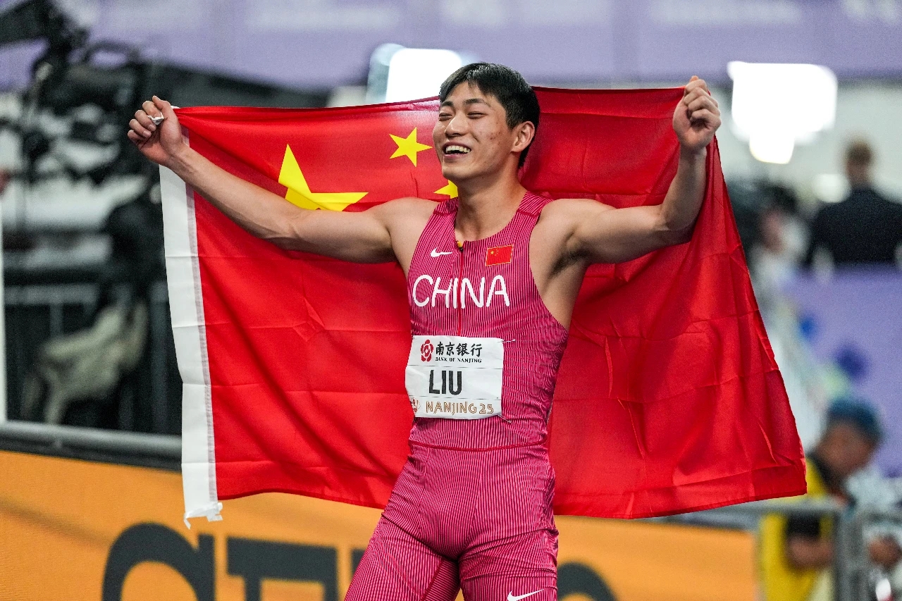 关于安哥拉田径选手傲视群雄，斩获铜牌！的信息