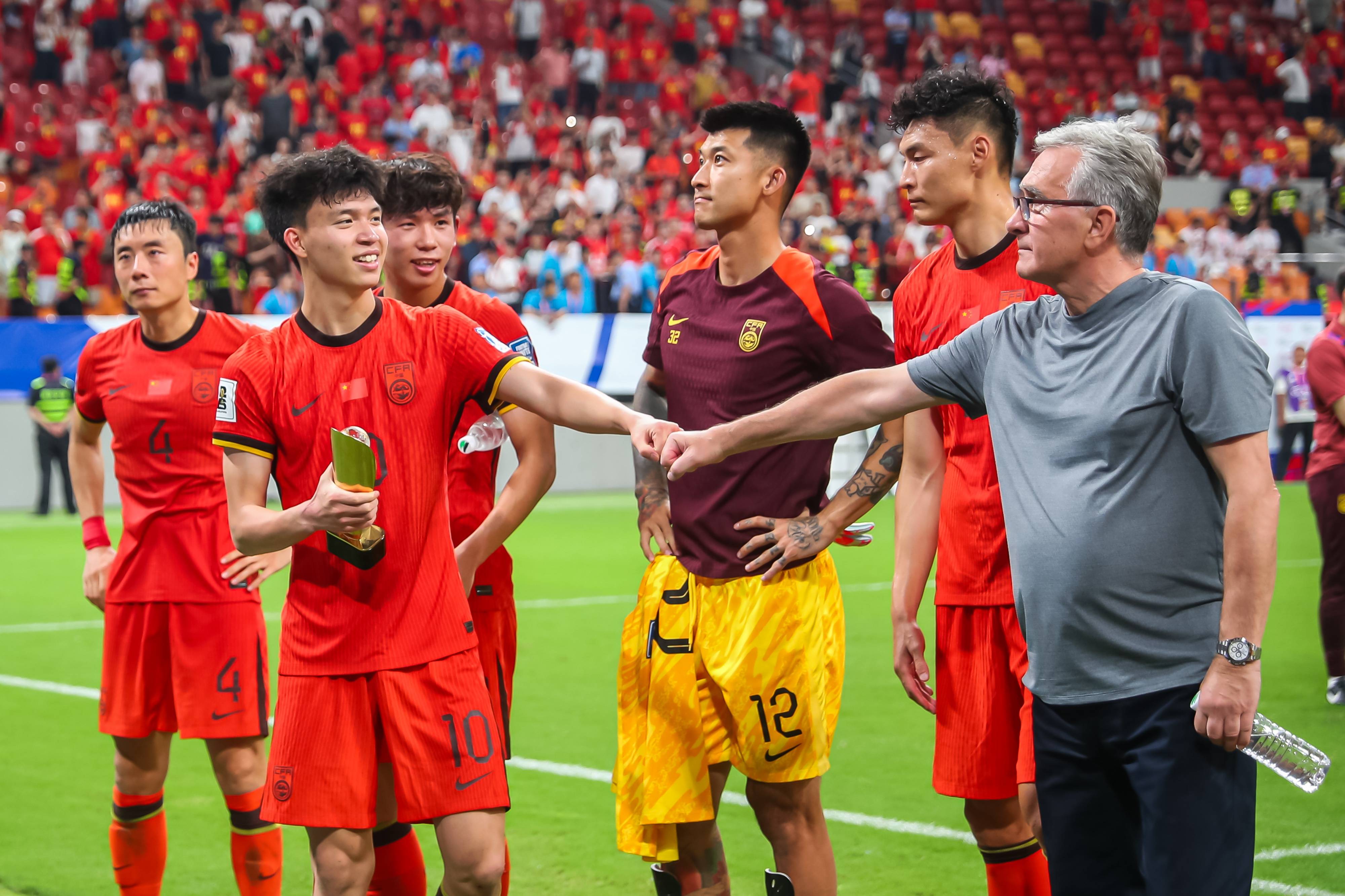 亚洲球队在国际比赛中展现出色表现