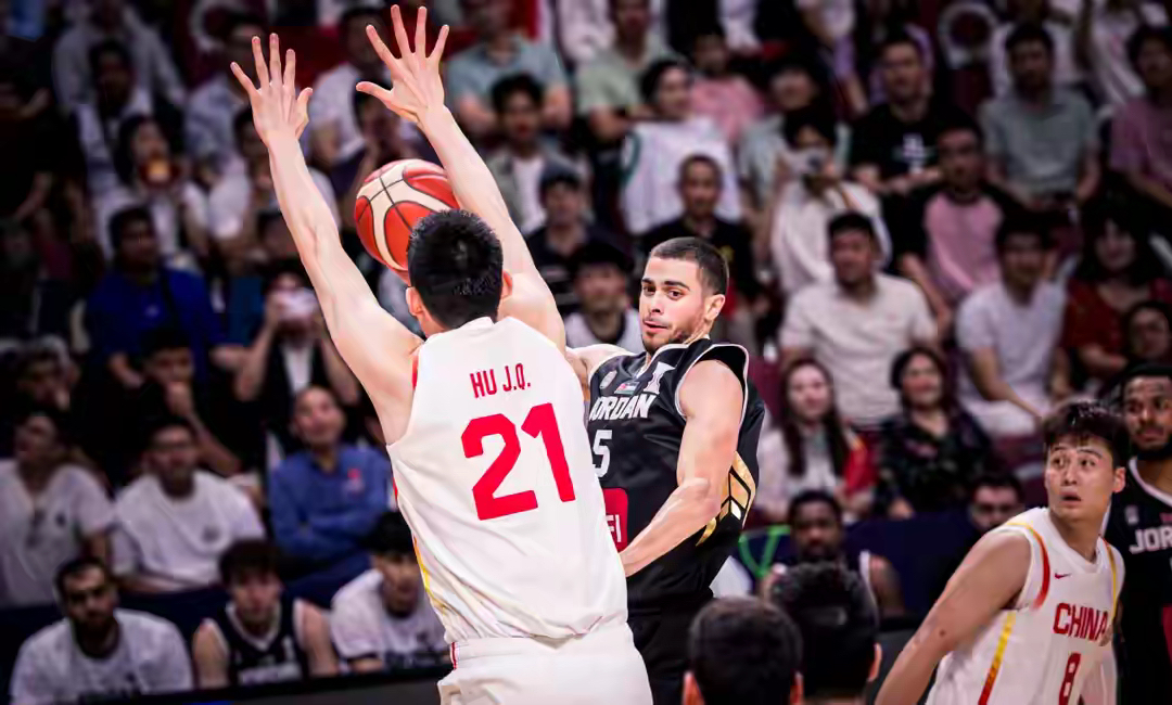 亚洲篮球锦标赛激烈开战,各国队实力强劲 亚洲篮球锦标赛激烈开战,各国队实力强劲