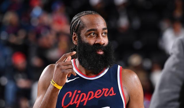 北京队完胜江苏队，哈登高光表现的简单介绍