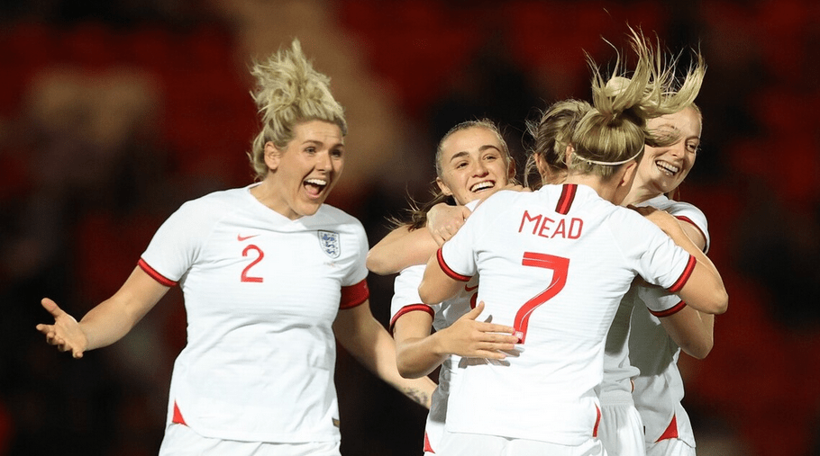 奥地利队横扫英格兰队，梁靖崑状态火热