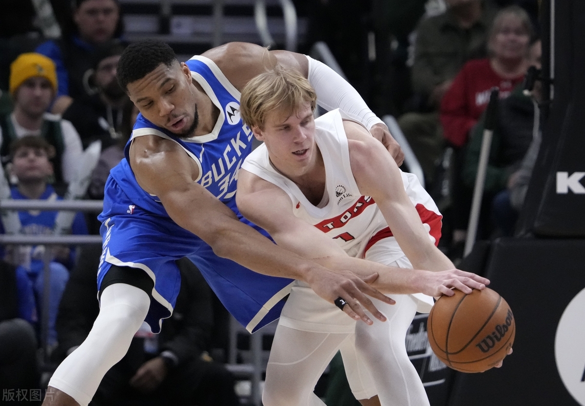 猛龙险胜雄鹿,乔治统治全场 猛龙险胜雄鹿,乔治统治全场