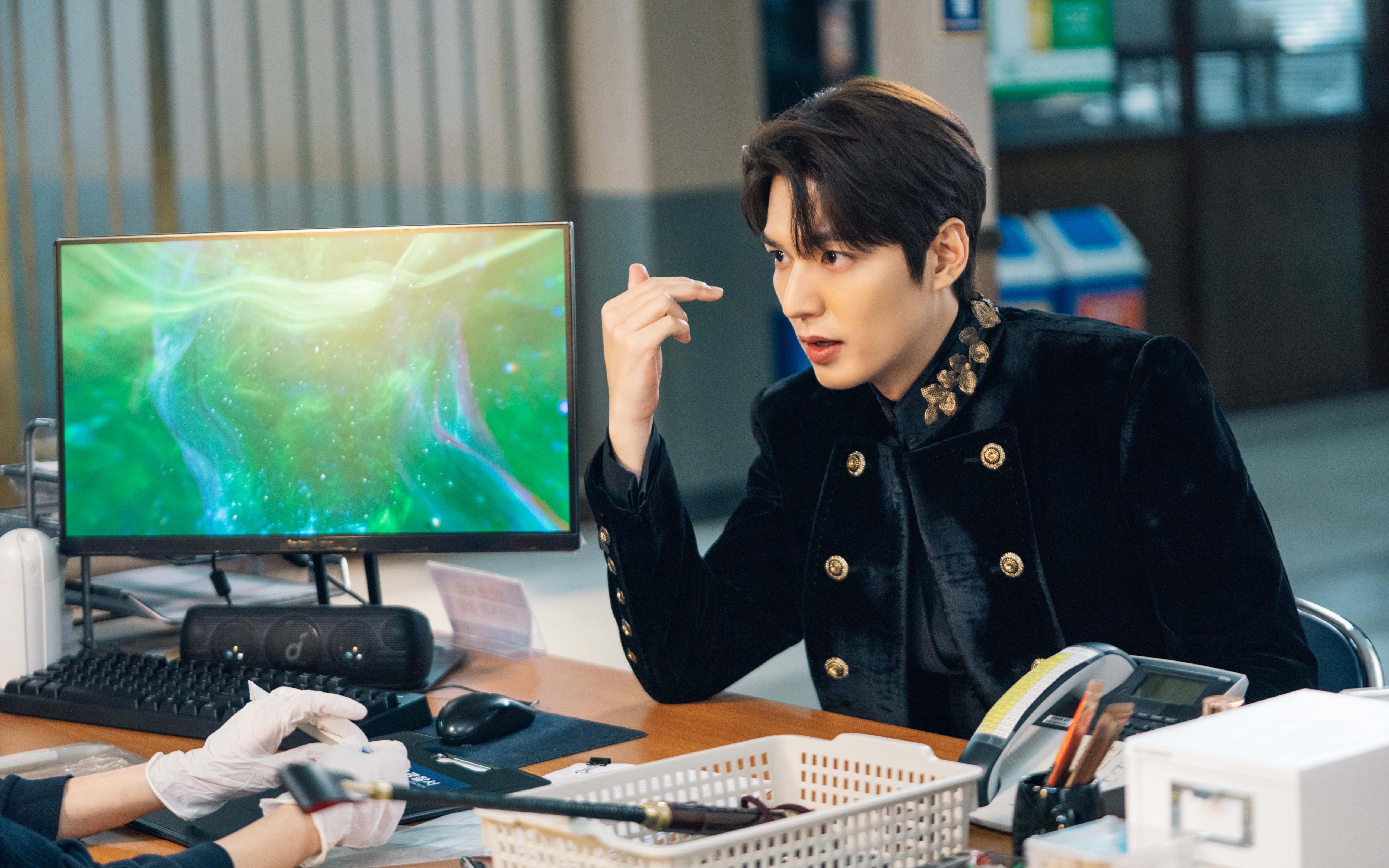 引擎与绿茵的交响，当摩纳哥弯道遇见伯纳乌教科书